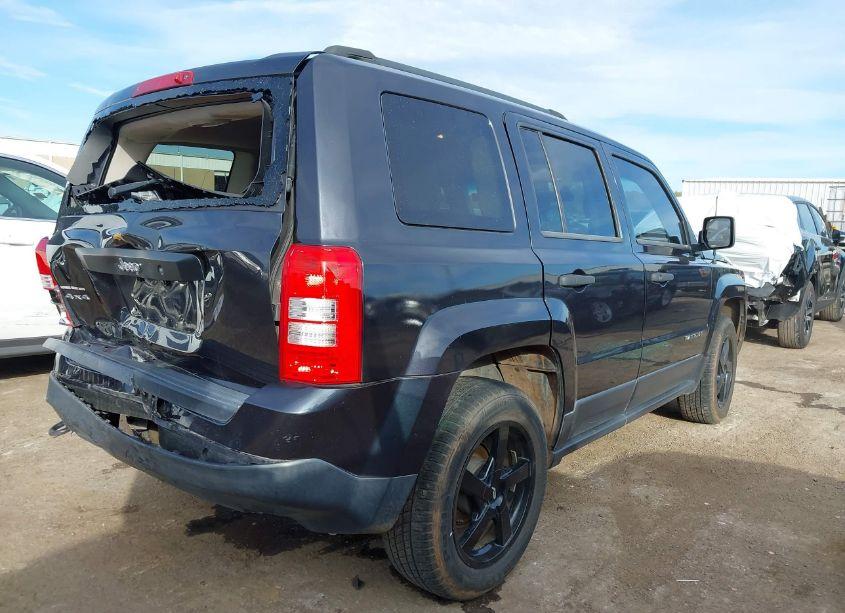 Photo 4 of 2014 Jeep Patriot SPORT (VIN 1C4NJRBB5ED809628)