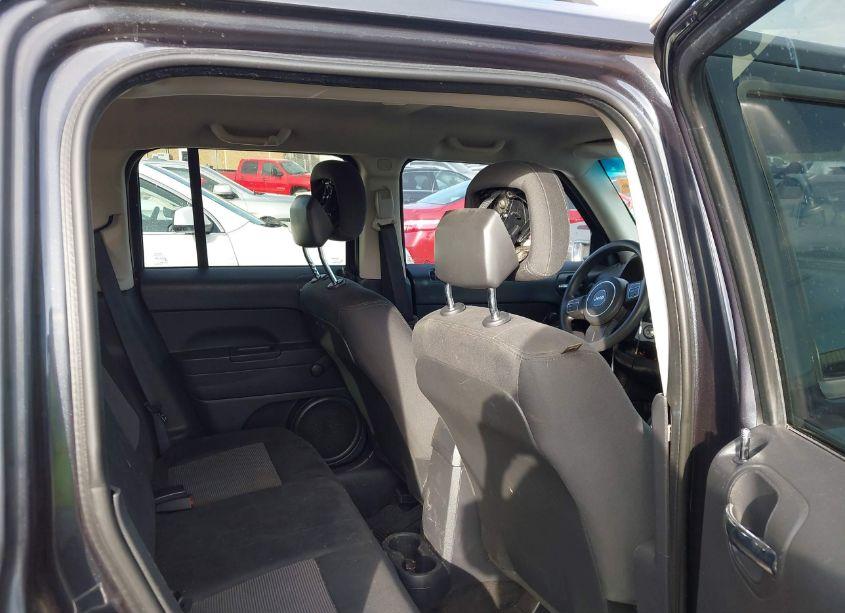Photo 8 of 2014 Jeep Patriot SPORT (VIN 1C4NJRBB5ED809628)