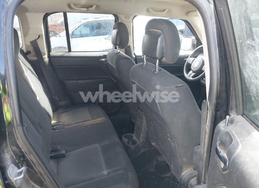 Photo 8 of 2014 Jeep Patriot SPORT (VIN 1C4NJRBB5ED841625)