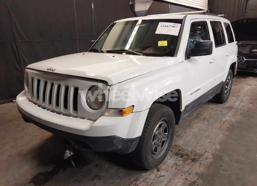 Photo 2 of 2014 Jeep Patriot SPORT (VIN 1C4NJRBB5ED924679)