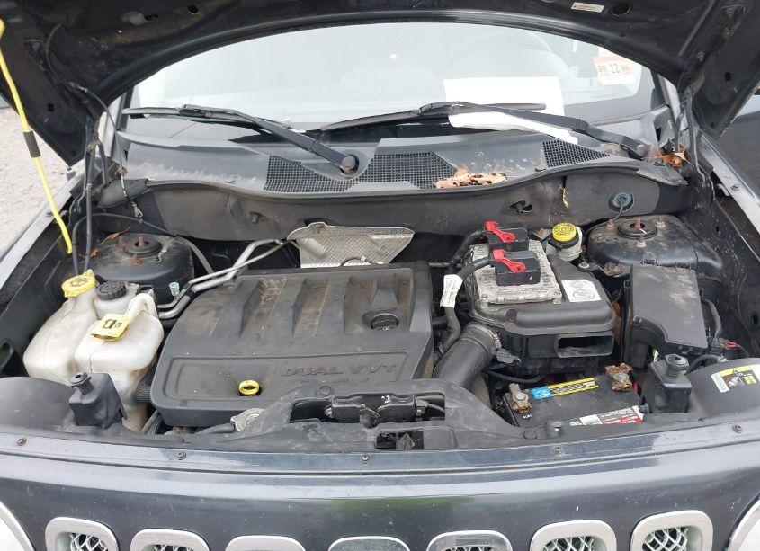 Photo 10 of 2014 Jeep Patriot SPORT (VIN 1C4NJRBB5ED924763)