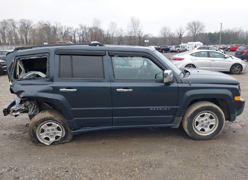 Photo 13 of 2014 Jeep Patriot SPORT (VIN 1C4NJRBB5ED924763)