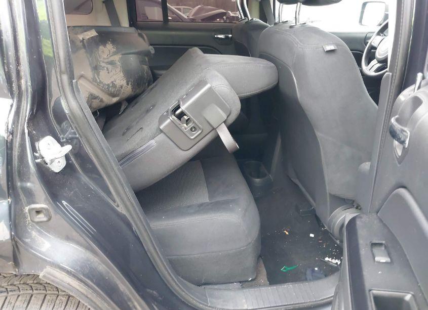 Photo 8 of 2014 Jeep Patriot SPORT (VIN 1C4NJRBB5ED924763)