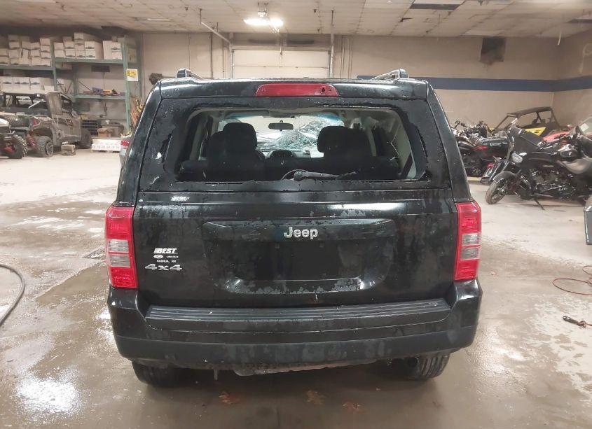 Photo 16 of 2015 Jeep Patriot SPORT (VIN 1C4NJRBB5FD135210)