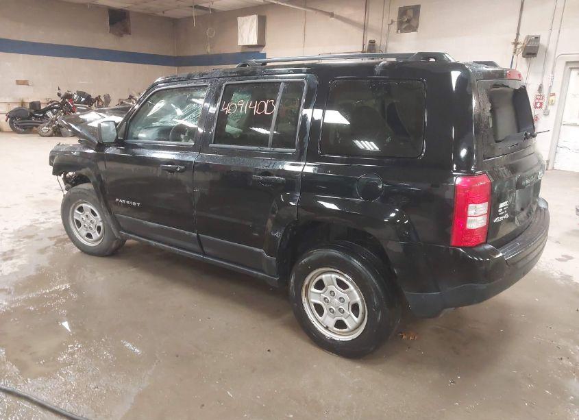 Photo 3 of 2015 Jeep Patriot SPORT (VIN 1C4NJRBB5FD135210)