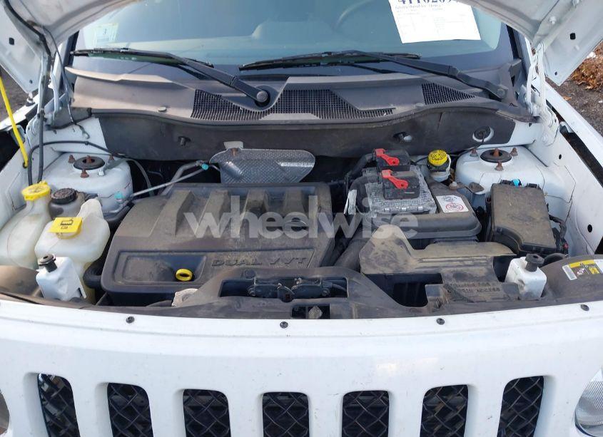 Photo 10 of 2015 Jeep Patriot SPORT (VIN 1C4NJRBB5FD257050)