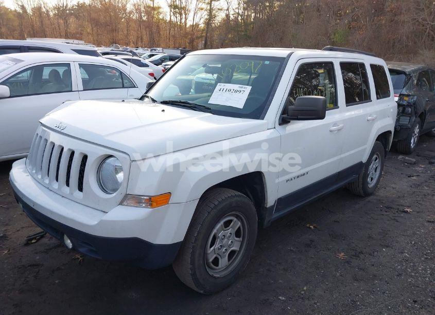 Photo 2 of 2015 Jeep Patriot SPORT (VIN 1C4NJRBB5FD257050)