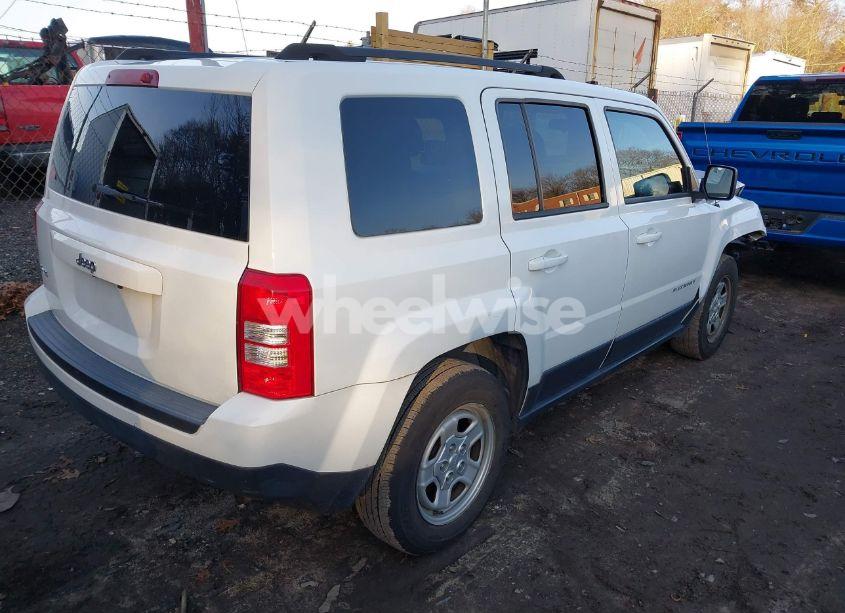 Photo 4 of 2015 Jeep Patriot SPORT (VIN 1C4NJRBB5FD257050)
