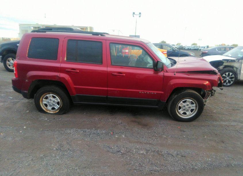 Photo 12 of 2015 Jeep Patriot SPORT (VIN 1C4NJRBB5FD381822)