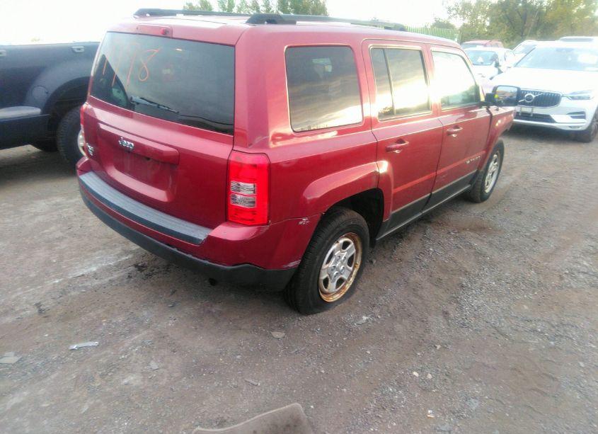 Photo 4 of 2015 Jeep Patriot SPORT (VIN 1C4NJRBB5FD381822)