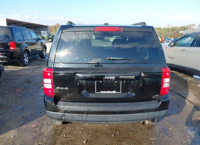 Photo 15 of 2015 Jeep Patriot SPORT (VIN 1C4NJRBB5FD382548)