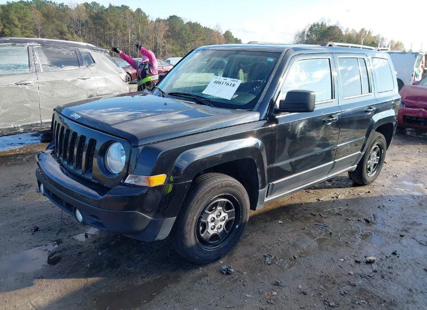 Photo 2 of 2015 Jeep Patriot SPORT (VIN 1C4NJRBB5FD382548)