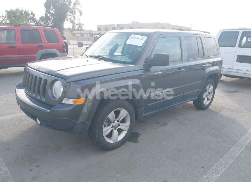 Photo 2 of 2016 Jeep Patriot SPORT (VIN 1C4NJRBB5GD546480)