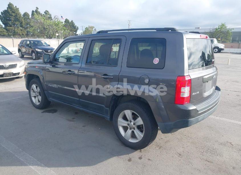 Photo 3 of 2016 Jeep Patriot SPORT (VIN 1C4NJRBB5GD546480)