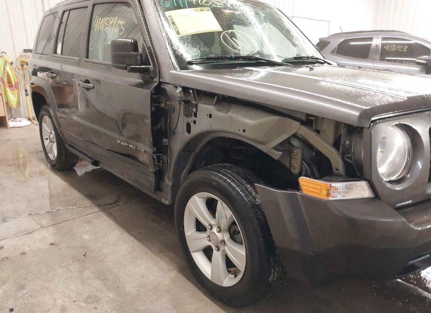 Photo 6 of 2016 Jeep Patriot SPORT (VIN 1C4NJRBB5GD558967)