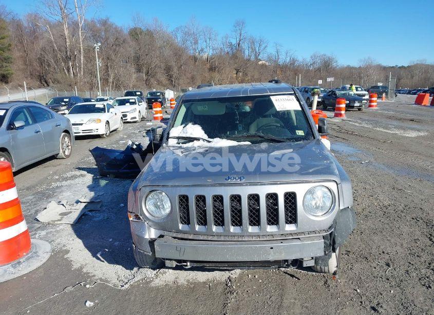 Photo 12 of 2016 Jeep Patriot SPORT (VIN 1C4NJRBB5GD672628)