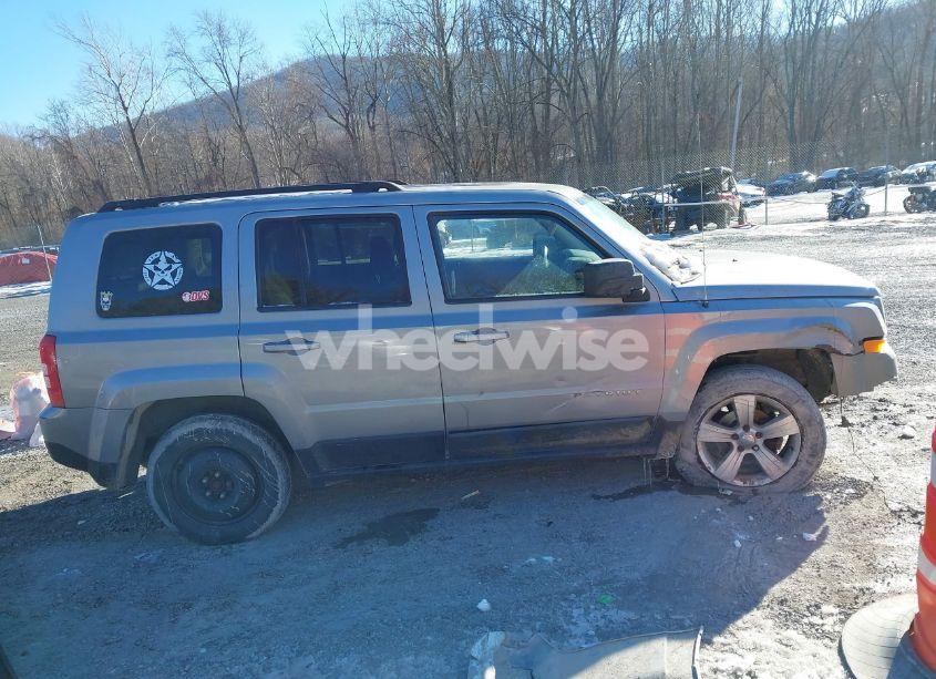 Photo 13 of 2016 Jeep Patriot SPORT (VIN 1C4NJRBB5GD672628)