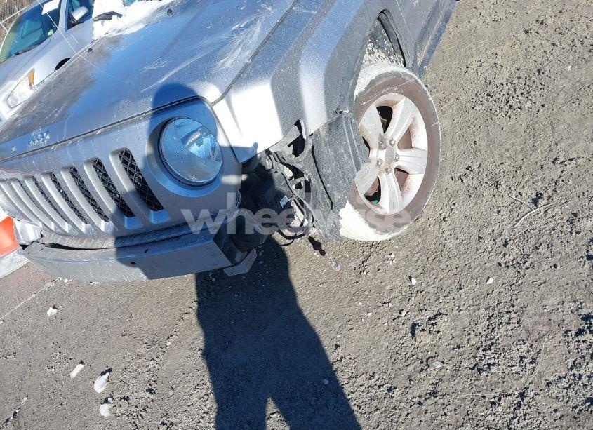 Photo 17 of 2016 Jeep Patriot SPORT (VIN 1C4NJRBB5GD672628)