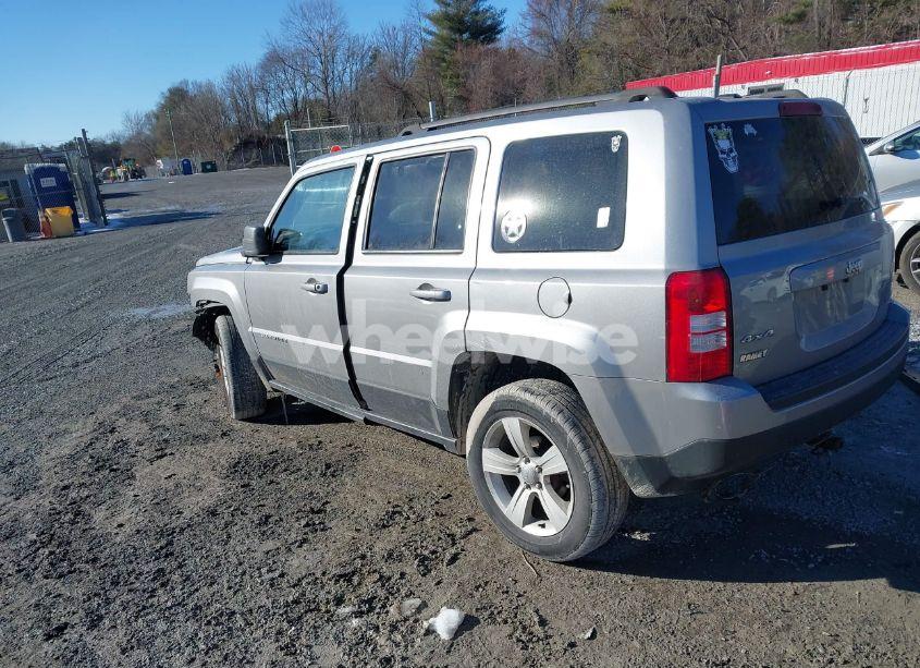 Photo 3 of 2016 Jeep Patriot SPORT (VIN 1C4NJRBB5GD672628)
