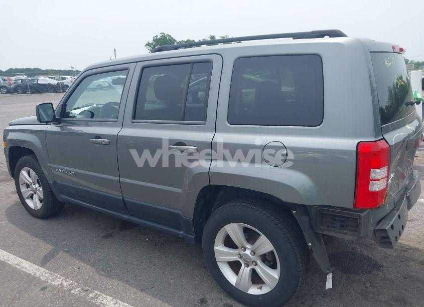 Photo 12 of 2012 Jeep Patriot SPORT (VIN 1C4NJRBB6CD672406)