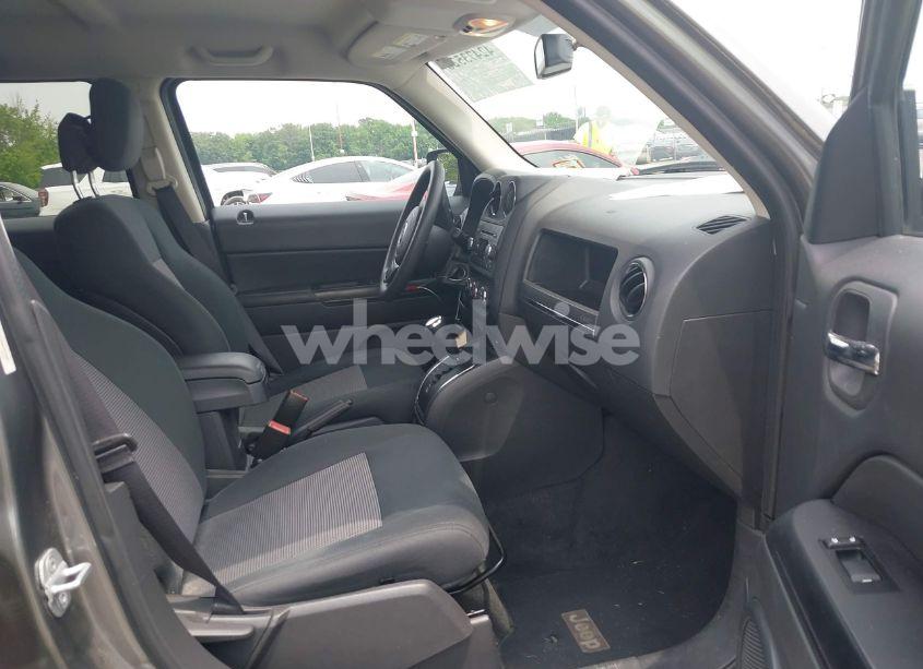 Photo 5 of 2012 Jeep Patriot SPORT (VIN 1C4NJRBB6CD672406)