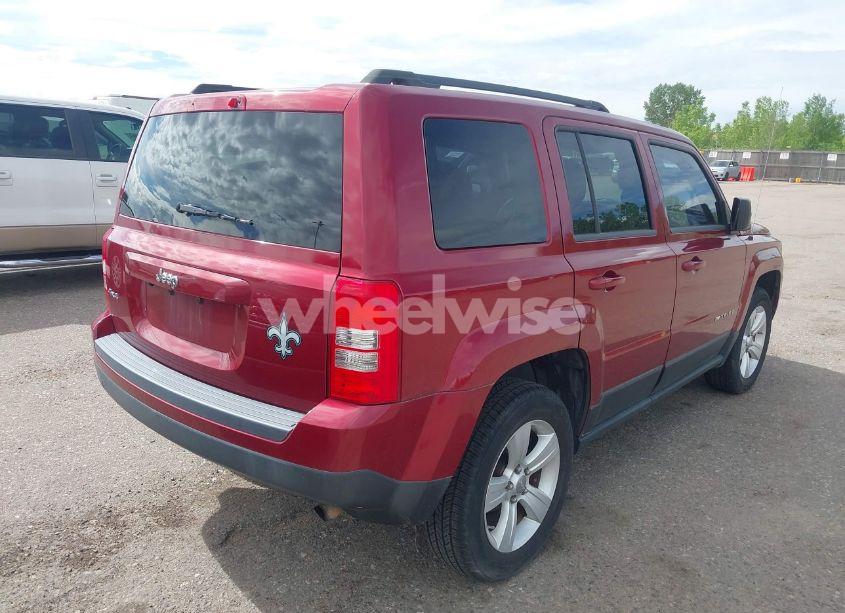 Photo 4 of 2013 Jeep Patriot SPORT (VIN 1C4NJRBB6DD129381)