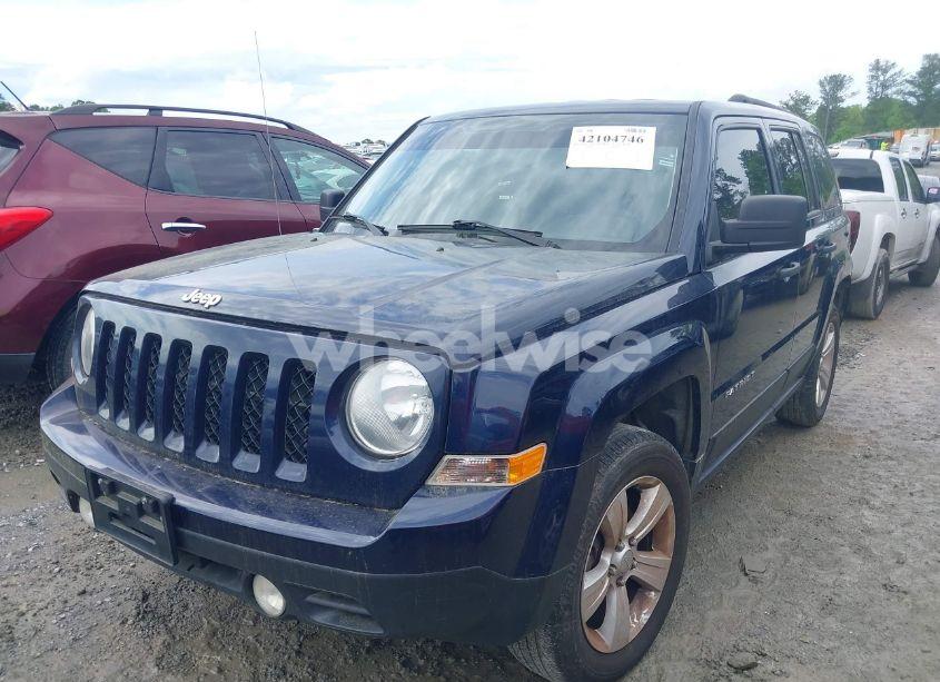 Photo 2 of 2013 Jeep Patriot SPORT (VIN 1C4NJRBB6DD261489)