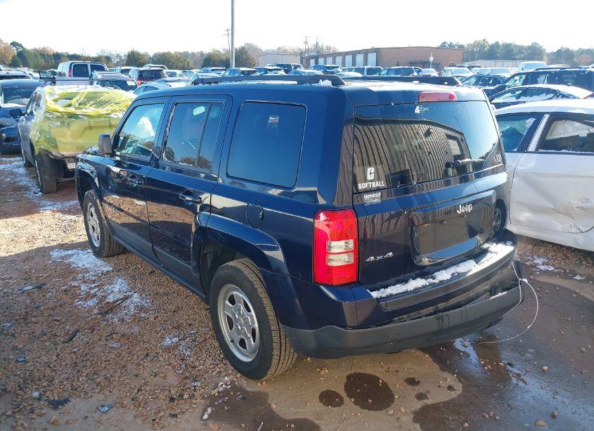 Photo 3 of 2014 Jeep Patriot SPORT (VIN 1C4NJRBB6ED771729)