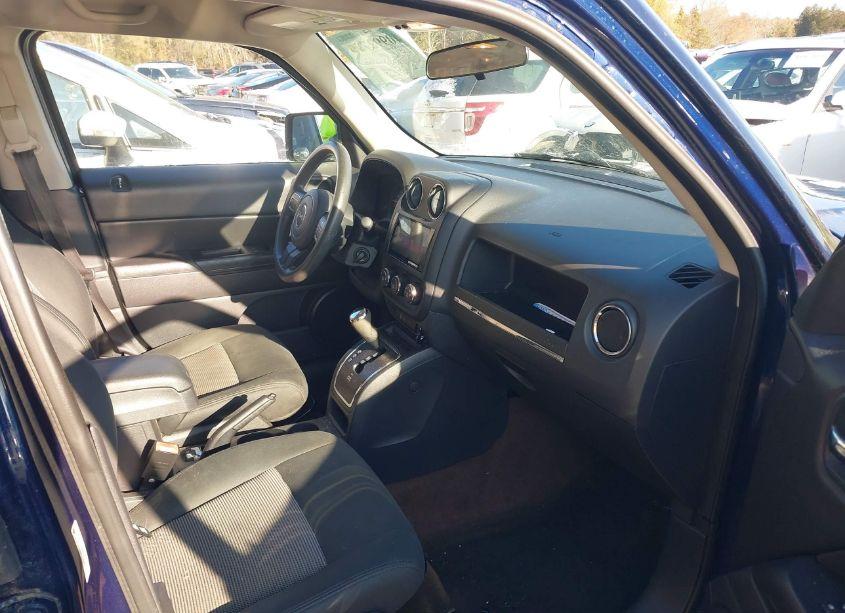 Photo 5 of 2014 Jeep Patriot SPORT (VIN 1C4NJRBB6ED771729)