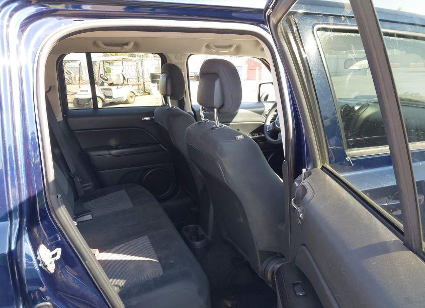 Photo 8 of 2015 Jeep Patriot SPORT (VIN 1C4NJRBB6FD123924)