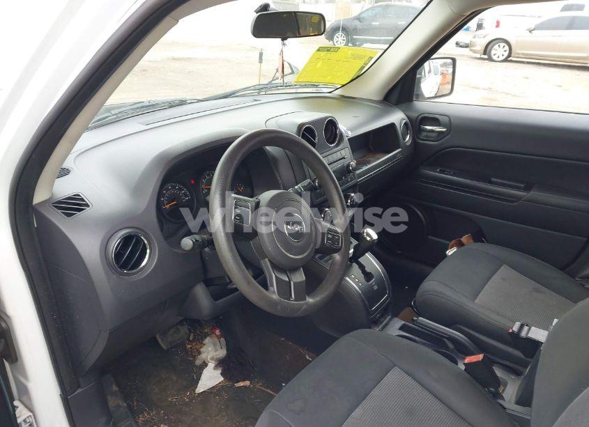 Photo 13 of 2015 Jeep Patriot SPORT (VIN 1C4NJRBB6FD231296)