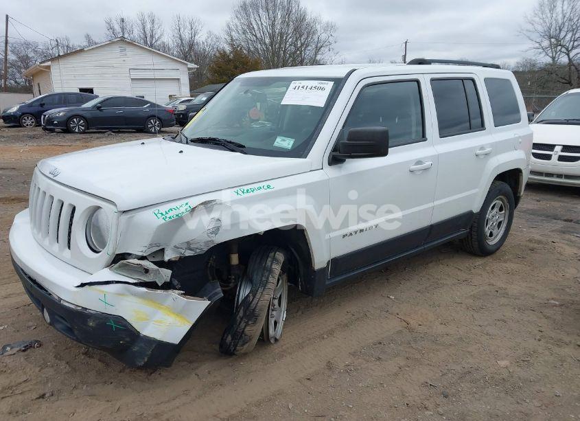 Photo 2 of 2015 Jeep Patriot SPORT (VIN 1C4NJRBB6FD231296)