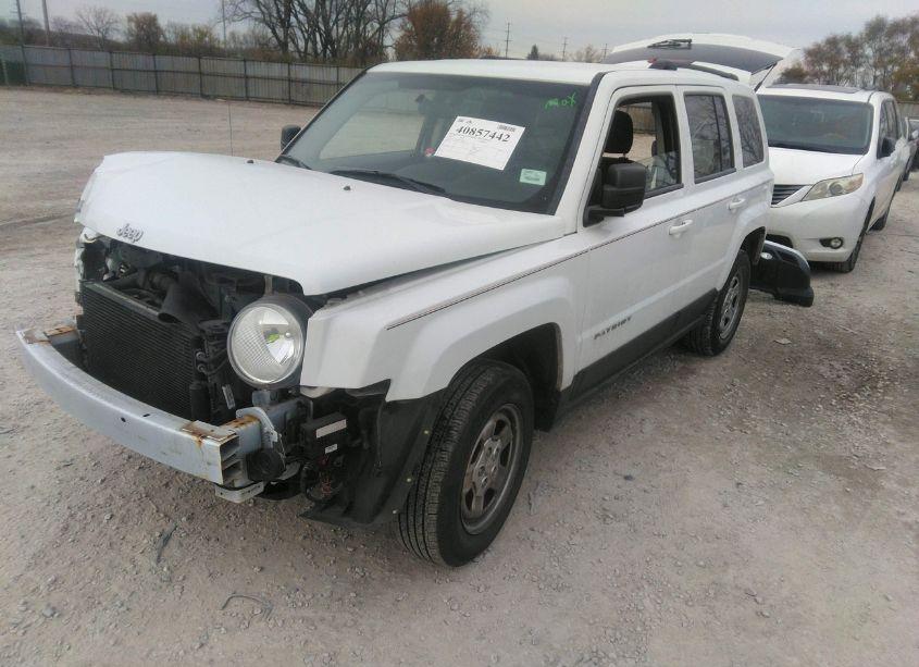 Photo 2 of 2015 Jeep Patriot SPORT (VIN 1C4NJRBB6FD354029)