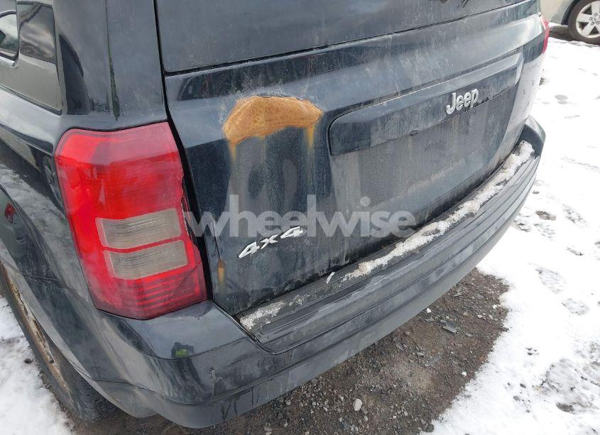 Photo 13 of 2016 Jeep Patriot SPORT (VIN 1C4NJRBB6GD713980)