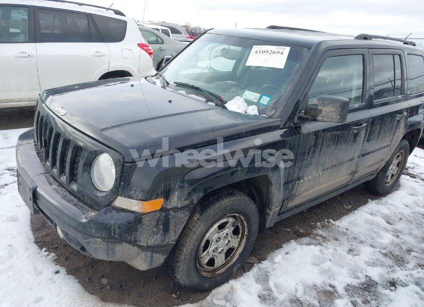 Photo 2 of 2016 Jeep Patriot SPORT (VIN 1C4NJRBB6GD713980)