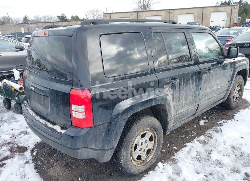 Photo 4 of 2016 Jeep Patriot SPORT (VIN 1C4NJRBB6GD713980)