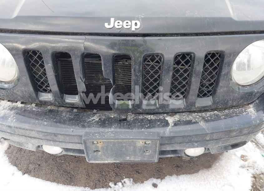 Photo 6 of 2016 Jeep Patriot SPORT (VIN 1C4NJRBB6GD713980)