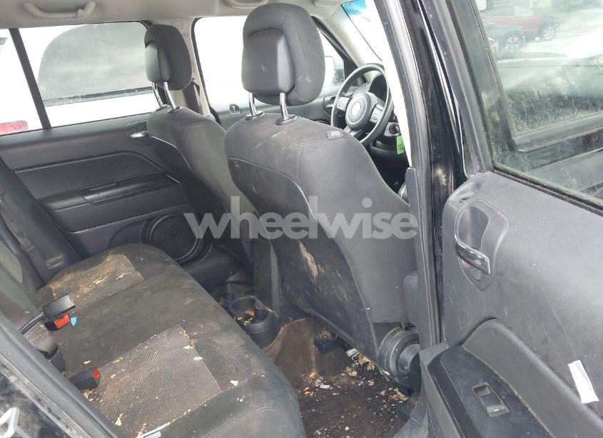 Photo 8 of 2016 Jeep Patriot SPORT (VIN 1C4NJRBB6GD713980)