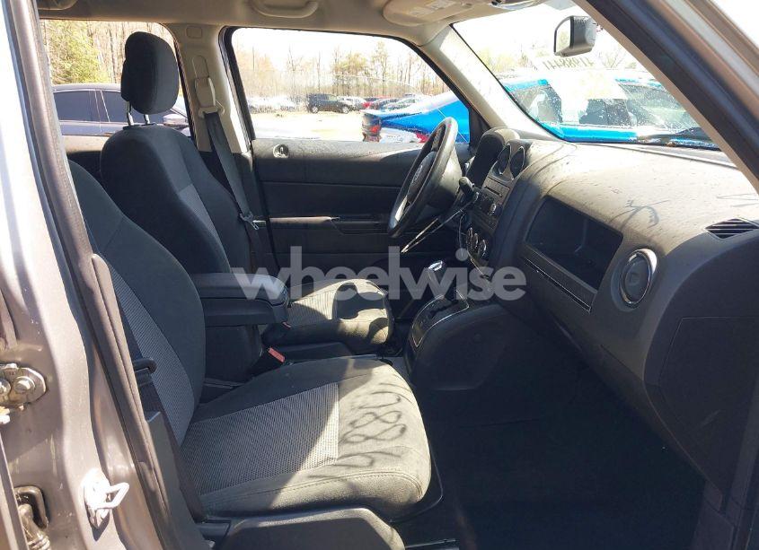 Photo 5 of 2016 Jeep Patriot SPORT (VIN 1C4NJRBB6GD714434)