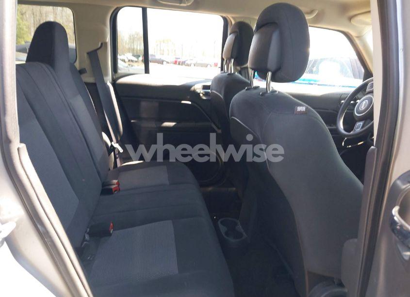 Photo 8 of 2016 Jeep Patriot SPORT (VIN 1C4NJRBB6GD714434)