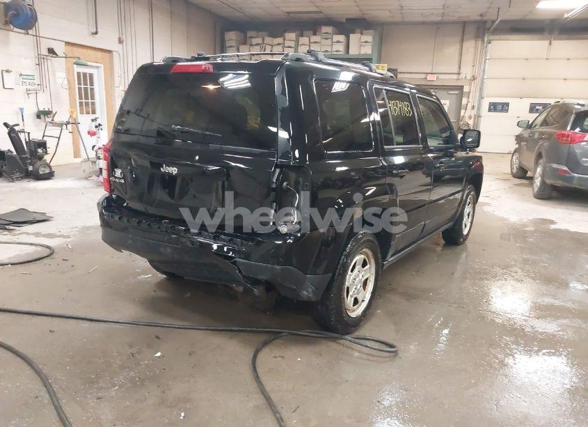 Photo 4 of 2016 Jeep Patriot SPORT (VIN 1C4NJRBB6GD714563)