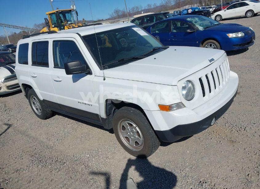 2016 Jeep Patriot SPORT (VIN 1C4NJRBB6GD764900) main photo