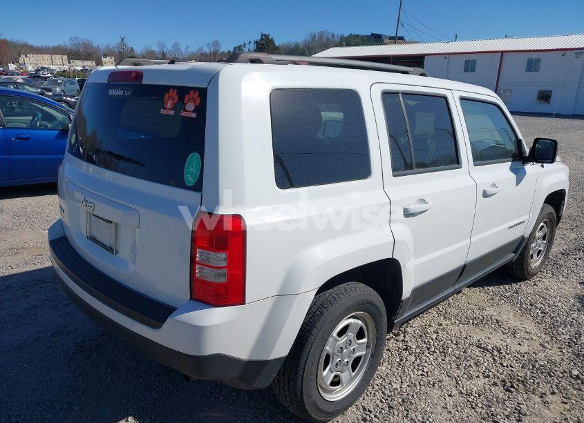 Photo 4 of 2016 Jeep Patriot SPORT (VIN 1C4NJRBB6GD764900)