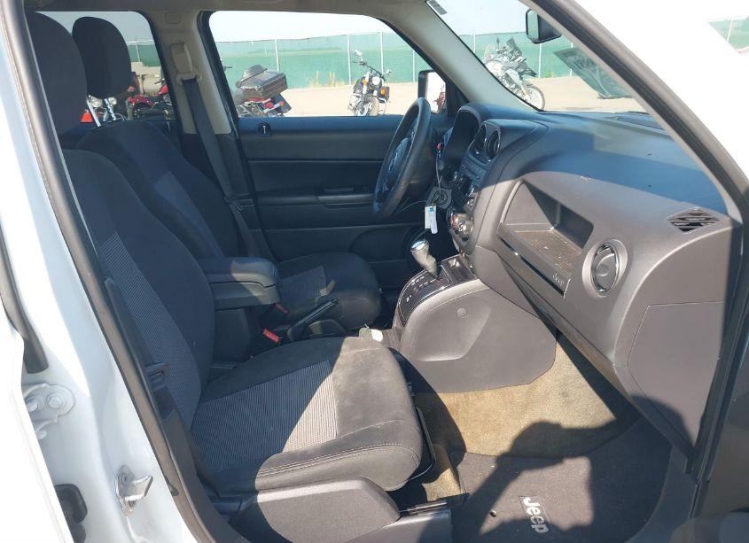 Photo 5 of 2017 Jeep Patriot SPORT 4X4 (VIN 1C4NJRBB6HD106754)