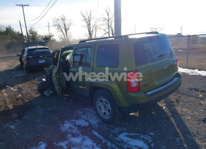 Photo 3 of 2012 Jeep Patriot SPORT (VIN 1C4NJRBB7CD638989)
