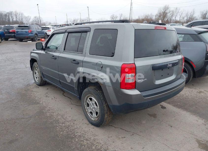 Photo 3 of 2014 Jeep Patriot SPORT (VIN 1C4NJRBB7ED601038)