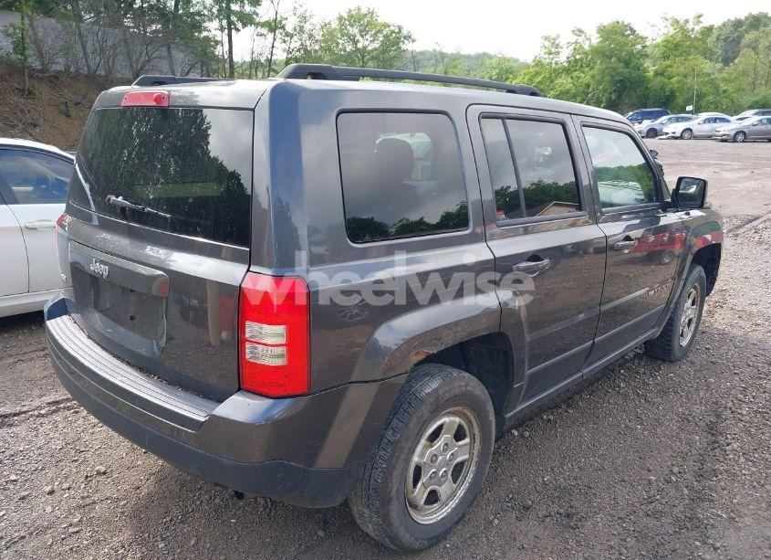 Photo 4 of 2014 Jeep Patriot SPORT (VIN 1C4NJRBB7ED717386)