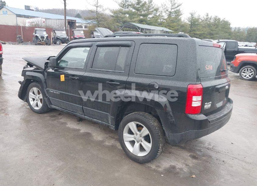 Photo 3 of 2015 Jeep Patriot SPORT (VIN 1C4NJRBB7FD135290)