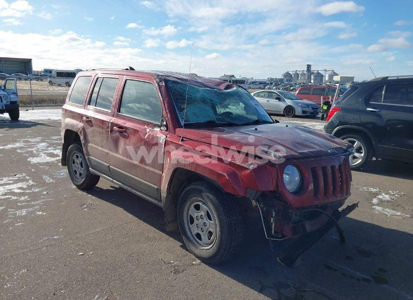 2015 Jeep Patriot SPORT (VIN 1C4NJRBB7FD311951) main photo