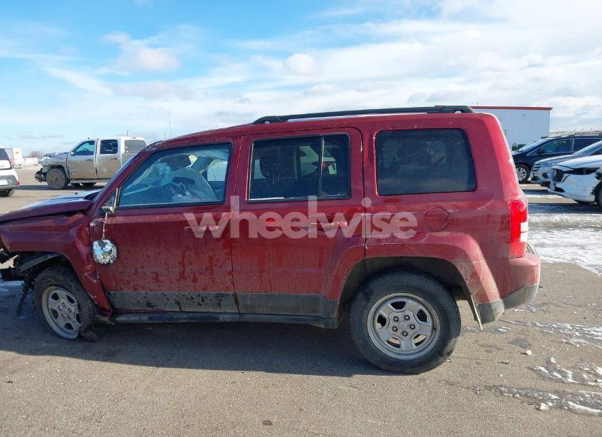 Photo 14 of 2015 Jeep Patriot SPORT (VIN 1C4NJRBB7FD311951)